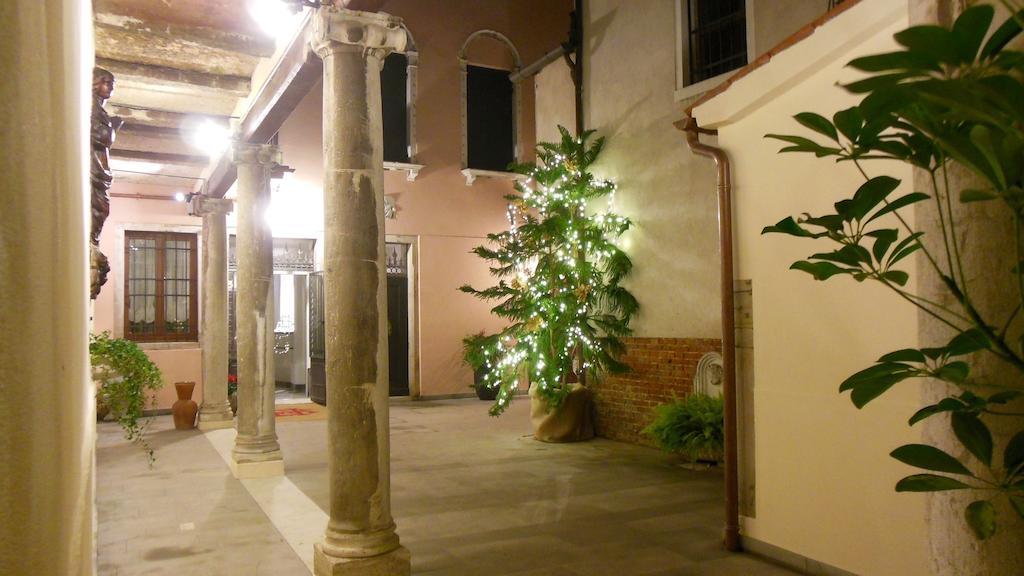 Hotel Sant'Antonin Венеция Экстерьер фото